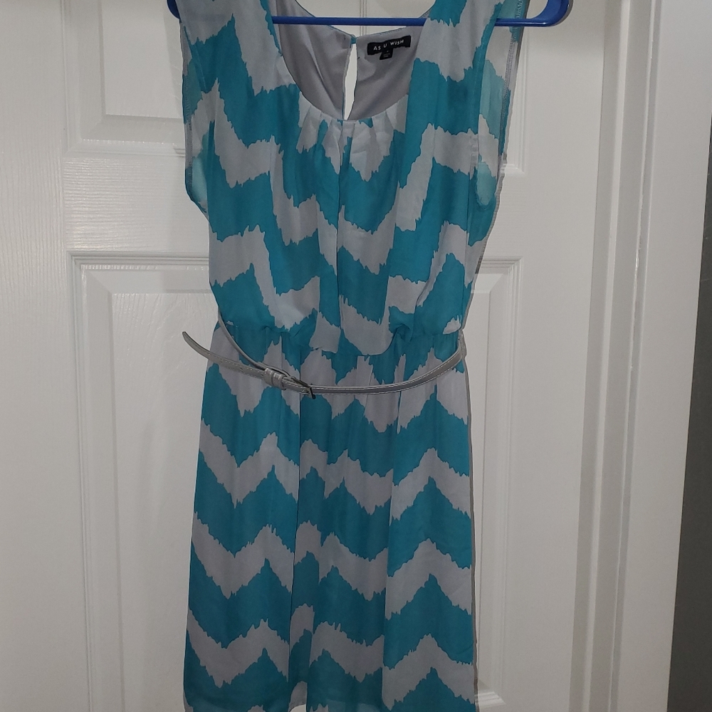 Chevron pattern short dress